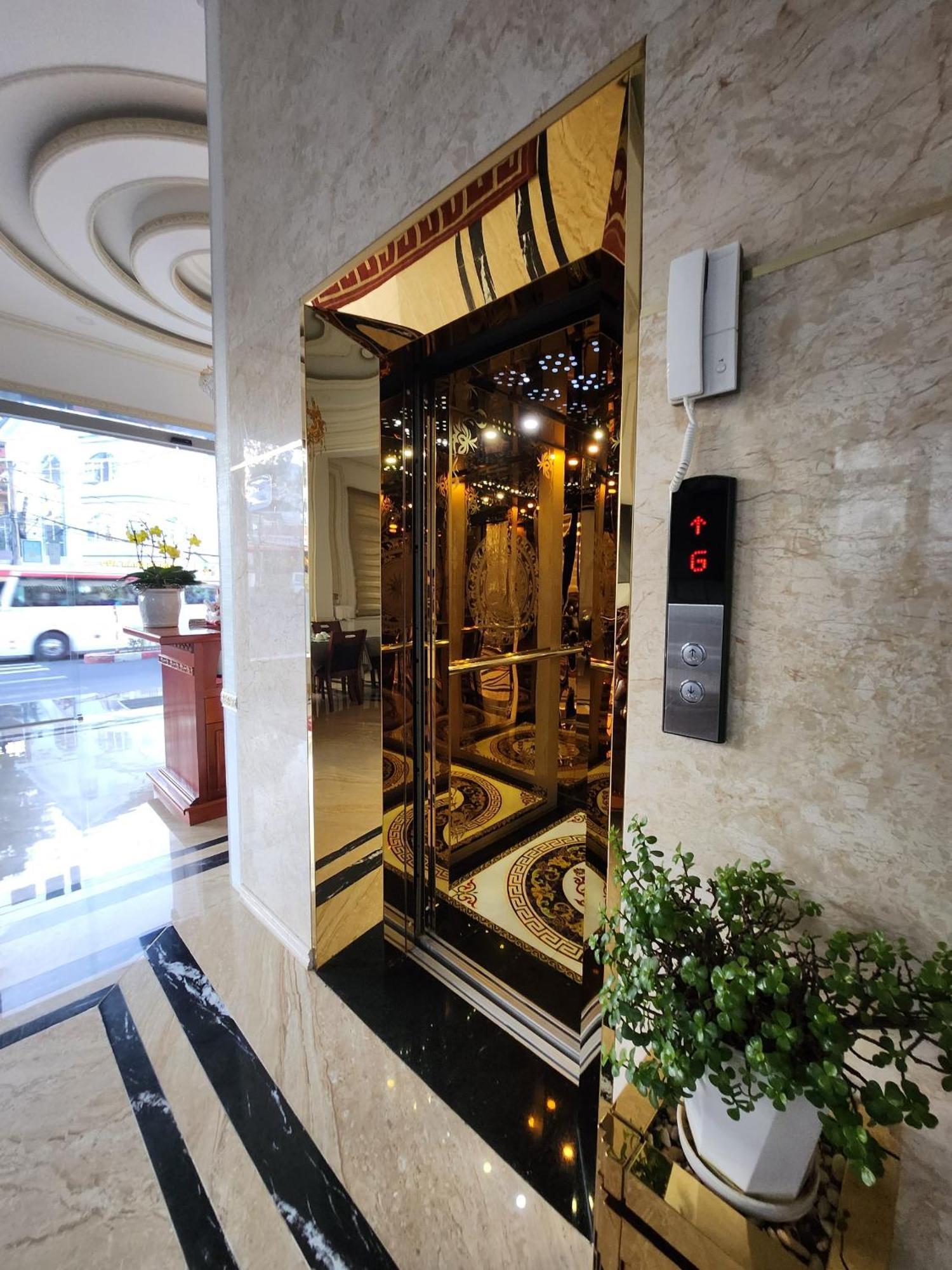 Crown Dalat Hotel Exterior foto
